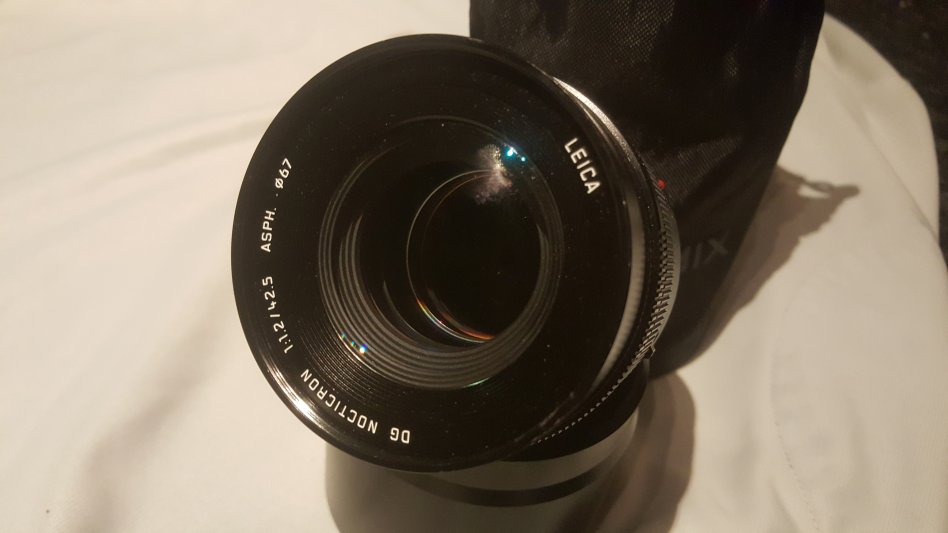 Panasonic/Leica 1:1.2 42.5mm 4/3 ASPH