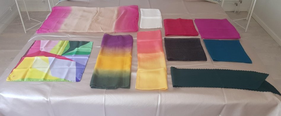 Vackra silkes-scarfes säljes