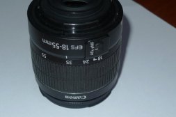 Canon EFS 18-55 mm objektiv.