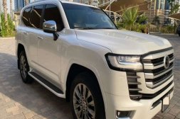 2022 Toyota Land Cruiser GXR 3.5 twin tu