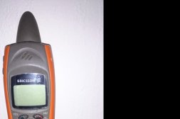 Kulttelefon Ericsson R310s Hajfena